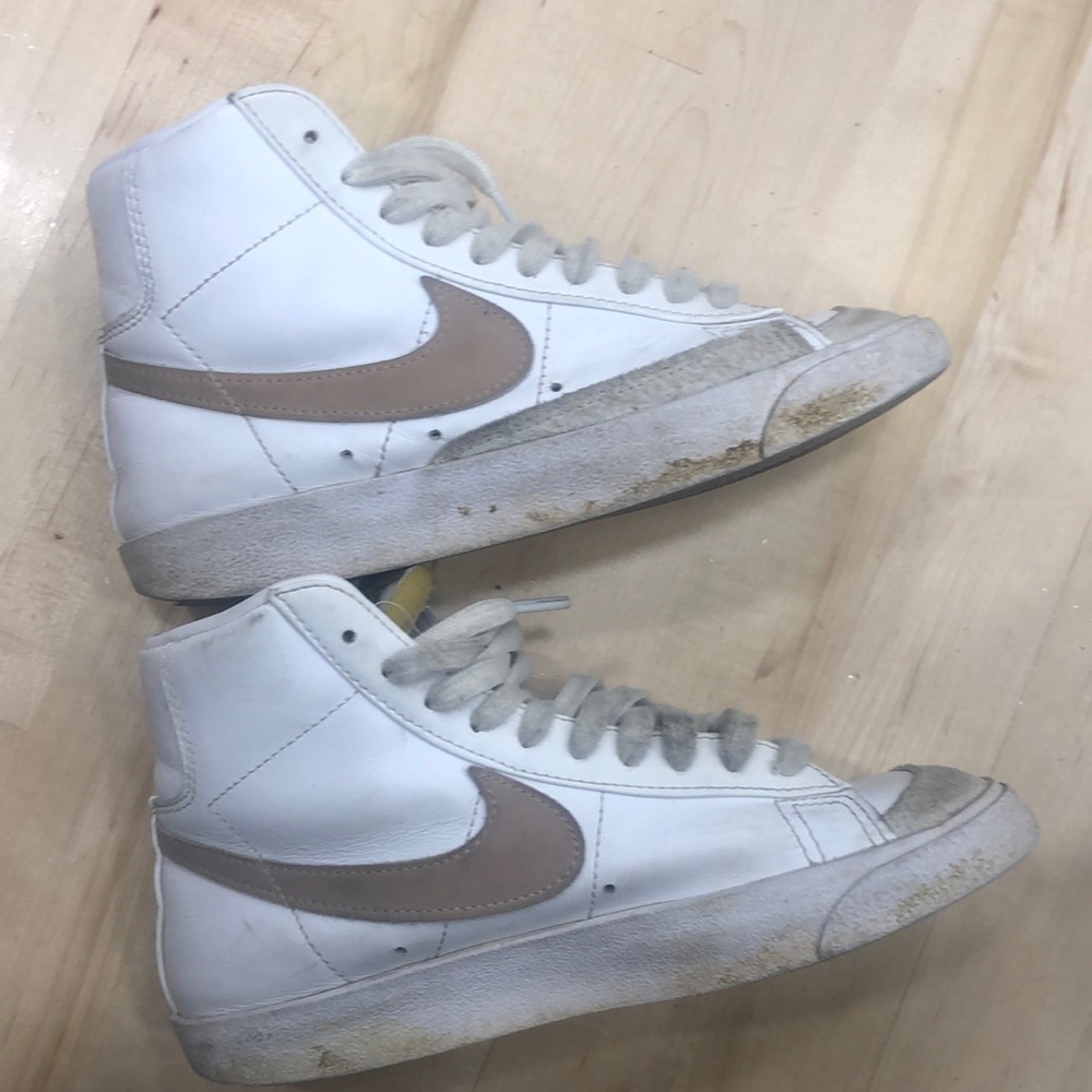 Old blazers- womens size 6- not worn too much still good